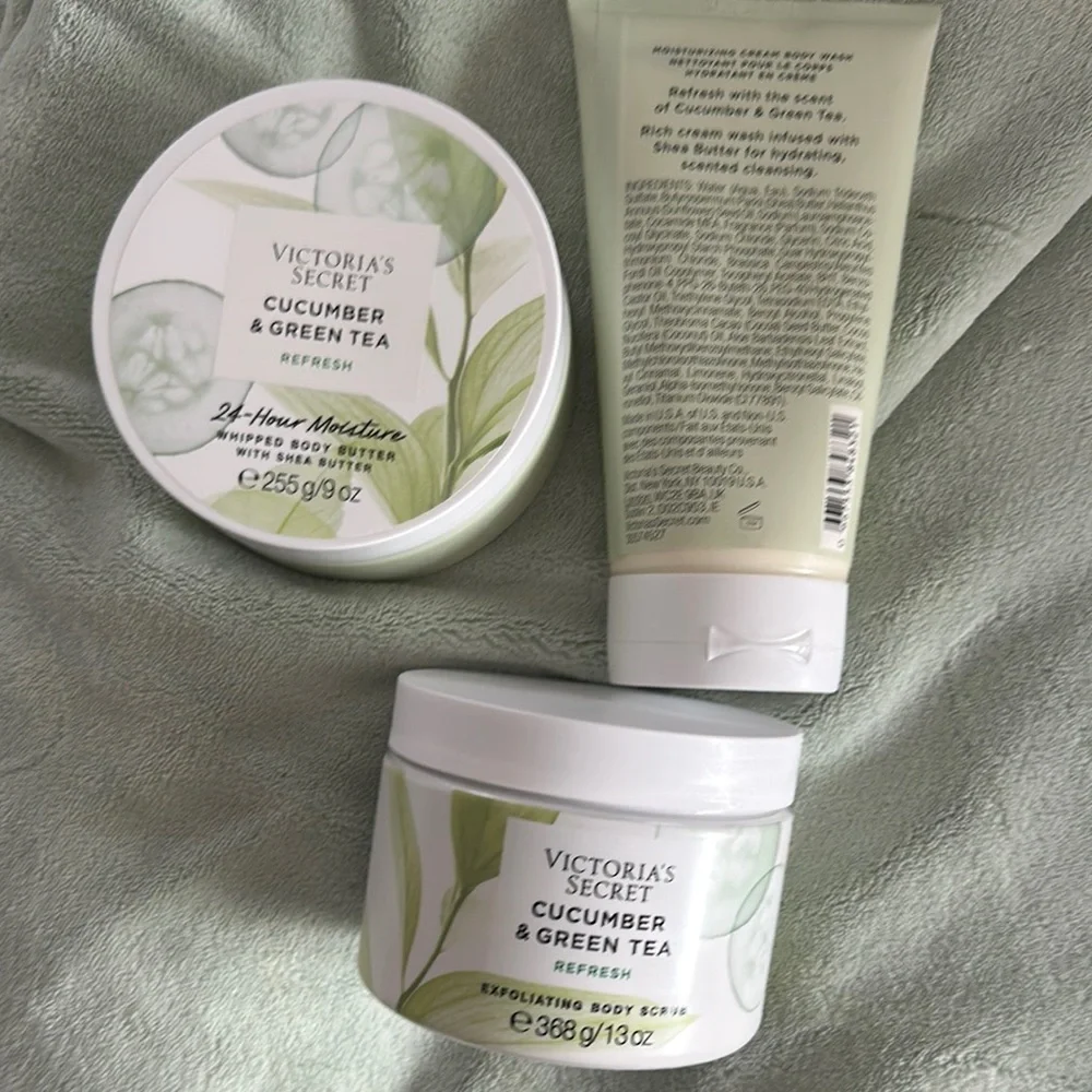 Victoria's Secret Green and White Bath & Body